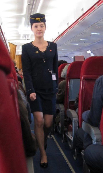 北韓出動正妹服務！外國記者採訪…拍下「超高顏值空姐」 網心動：買機票了