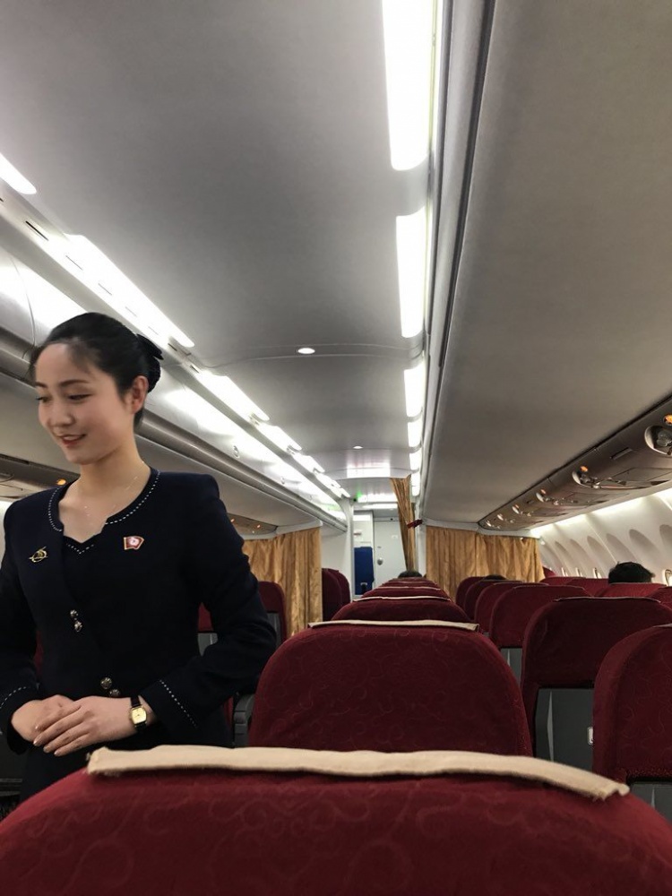 北韓出動正妹服務！外國記者採訪…拍下「超高顏值空姐」 網心動：買機票了