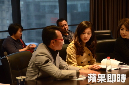 張玉嬿帶「4個女兒」宣告復出！50歲的她「愛過謝祖武」至今依舊單身，原來全因當年... 