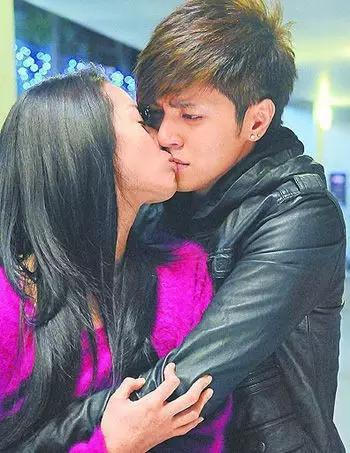 她當年被封「周傑倫最美前女友」還迷倒眾多男星！後來「未婚先孕」消失螢光幕，如今32歲的她.... 