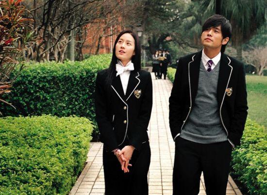 她當年被封「周傑倫最美前女友」還迷倒眾多男星！後來「未婚先孕」消失螢光幕，如今32歲的她.... 