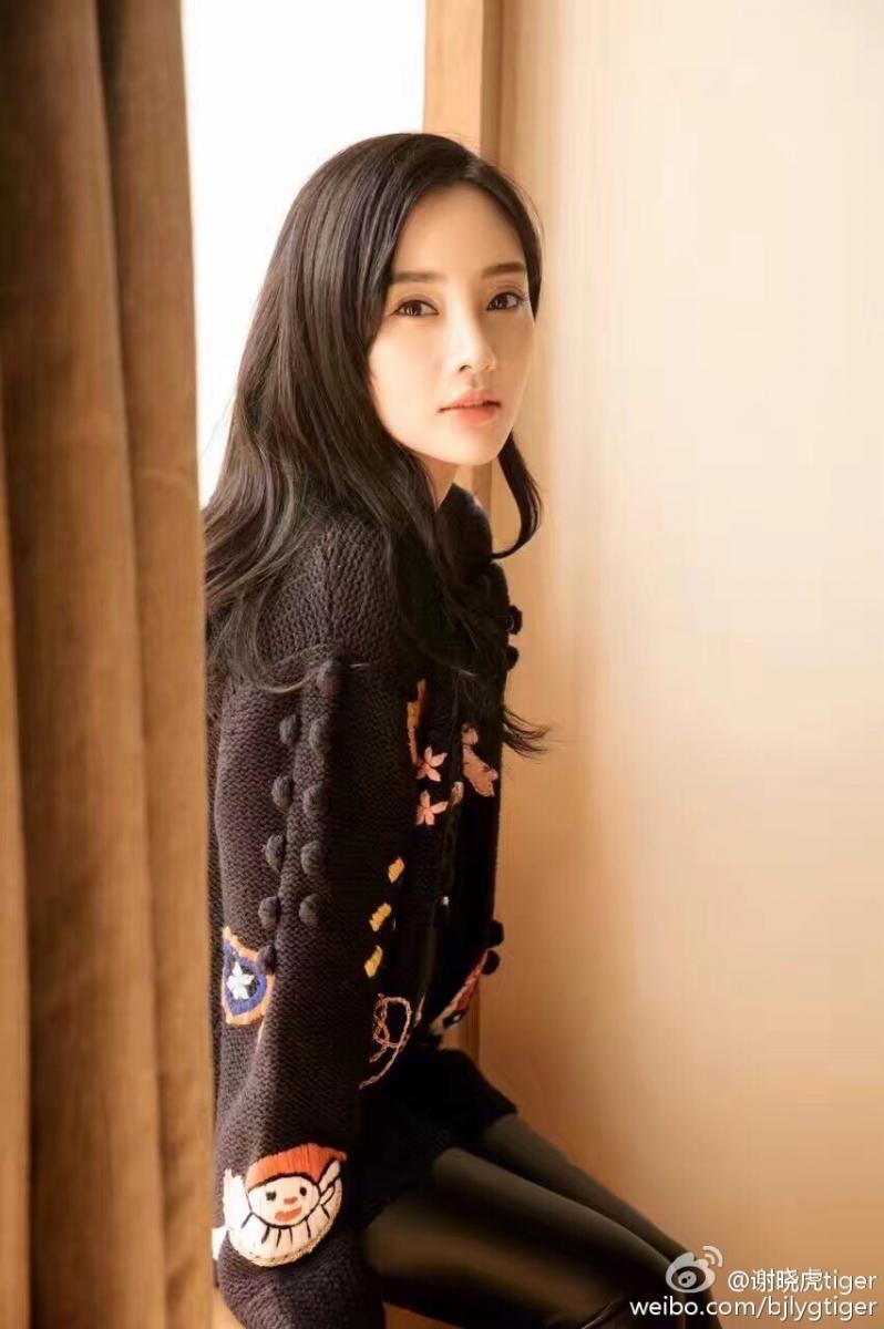 含著「金湯匙」出生，無人敢潛規則的6大女星，最後一位簡直不敢惹！