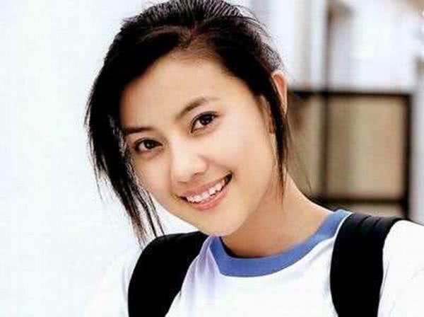 高圓圓如今已38歲高齡但「至今仍未得子女」開始被酸，趙又廷挺身漏嘴說出了「這秘密」！ 