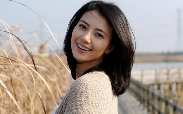高圓圓如今已38歲高齡但「至今仍未得子女」開始被酸，趙又廷挺身漏嘴說出了「這秘密」！ 