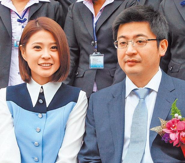 本土劇花旦「李燕」當年閃嫁閃離議長，原來前夫「與酒店小姐生子」婆家還....痛心宣布不再嫁！ 