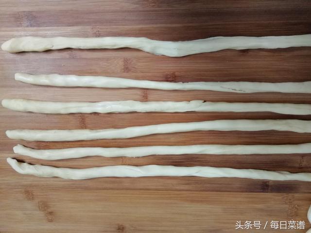半碗油酥，一碗面，自製千層麻花，香甜酥脆，層次多，做法超簡單