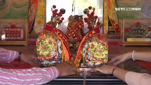家務事神明做主！擲筊轉神像　「背對背」助斬小三小王