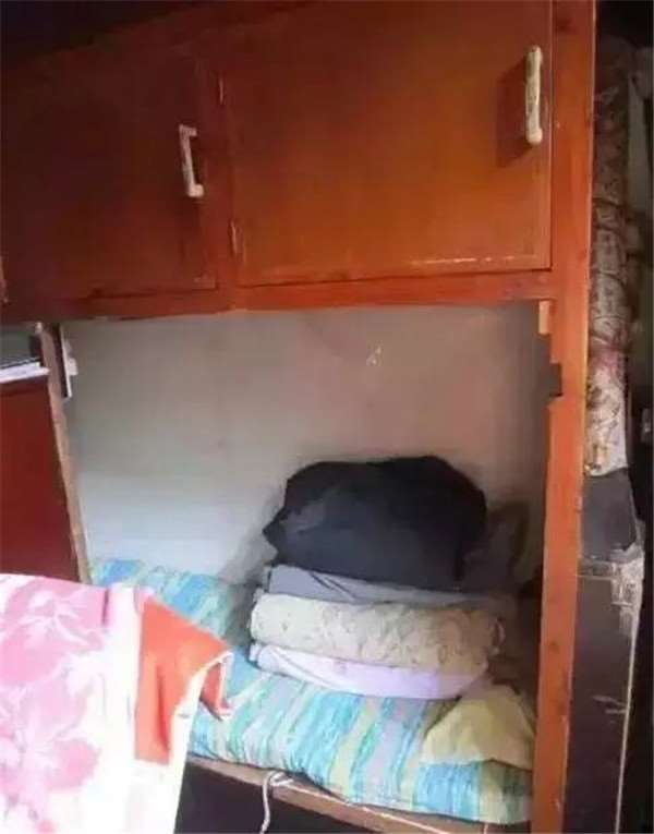 一家五口辛苦擠「10坪大百年老屋」　設計師改造完秒變高級住宅