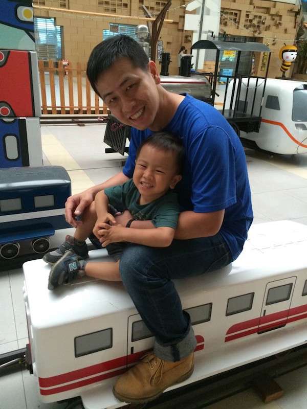 高中老師器捐拯救12條命　兒子至今還相信：把拔是去月球了