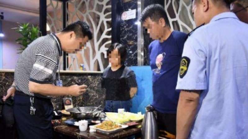 海南女吃火鍋咬到「藥材」 店員察看大驚！ 