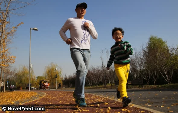 和前夫離婚後我嫁了一個暴力丈夫，六歲兒子和前夫旅遊回來後，竟然給了我300萬台幣要我離婚，因為前夫已經....