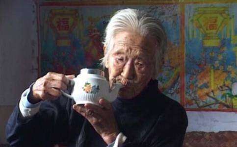 40歲後有「這些特徵」，註定長壽！看看有幾條是您自己或者親人符合的？