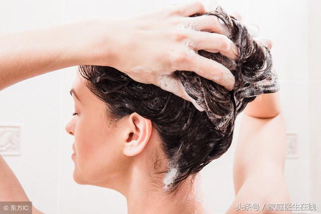 提醒：睡覺前拒絕做這7件事，擺脫失眠也很簡單