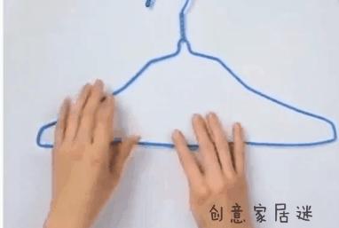 衣架你只會用來晾衣服？想不到把衣架掰彎，還有這些神奇妙用，看到的人都會收藏！ 