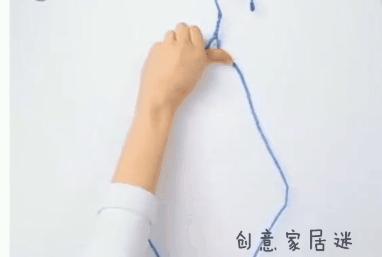 衣架你只會用來晾衣服？想不到把衣架掰彎，還有這些神奇妙用，看到的人都會收藏！ 