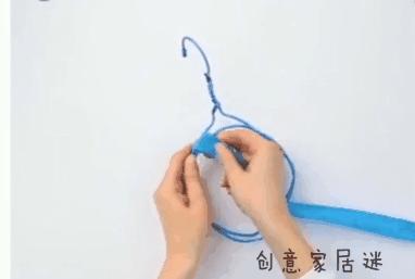 衣架你只會用來晾衣服？想不到把衣架掰彎，還有這些神奇妙用，看到的人都會收藏！ 