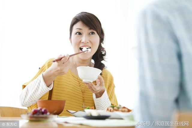 晚飯什麼時候吃比較好？不應超過這一時間範圍，別太晚了