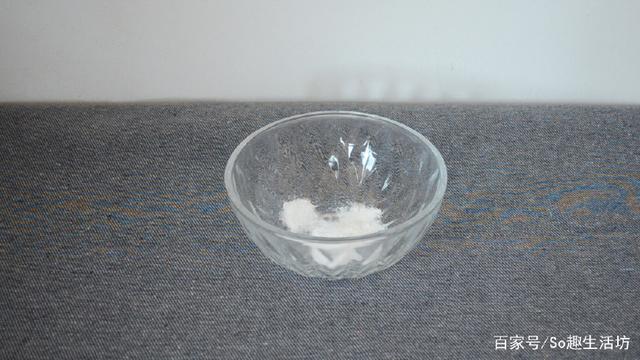 手指被刺扎到了用針都挑不出來？只需用它泡一泡，讓刺自己跑出來！ 