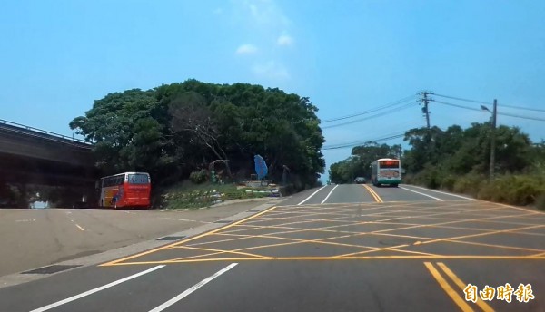 竹117線湖口鐵騎路危險彎道 地方盼截彎取直