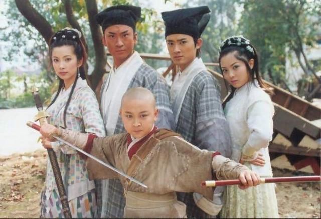 兩人同演《笑林小子》走紅，一人霸屏多年，他卻落魄打工湊學費！