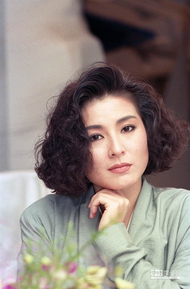 當年陳淑樺以《夢醒時分》紅遍全台！卻在事業最巔峰「為了這個人」退出歌壇!如今…