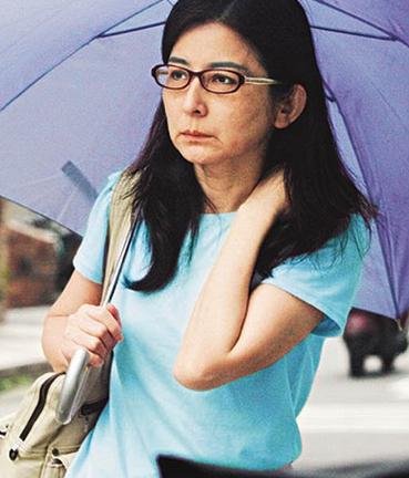 當年陳淑樺以《夢醒時分》紅遍全台！卻在事業最巔峰「為了這個人」退出歌壇!如今…