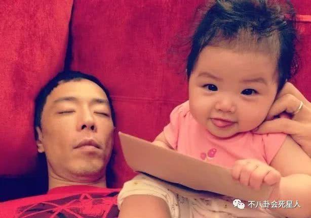 朱茵6歲女兒近照曝光，因這一點拉低顏值，黃貫中也說她不像父母