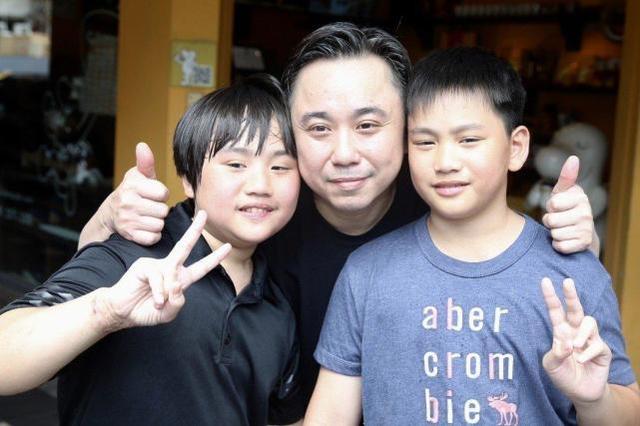 天才童星子承父業紅極一時，如今上初中變矮胖身高不及小學生！