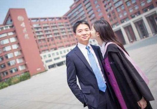黃曉明是寵妻狂魔這件事已經人盡皆知，可他們愛起老婆完全不輸啊