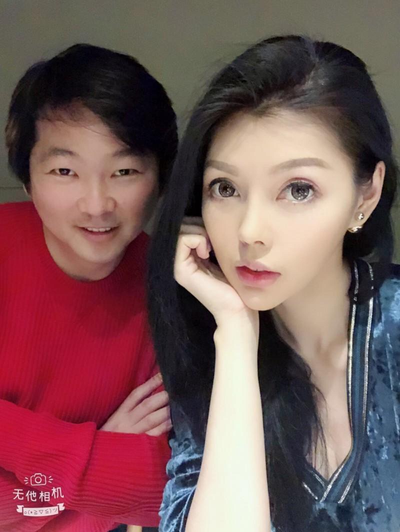 殷琦「閃嫁台中10億富豪」喜帖曝光婚期，她甜笑透露「老公超強身家」當後媽也甘願!