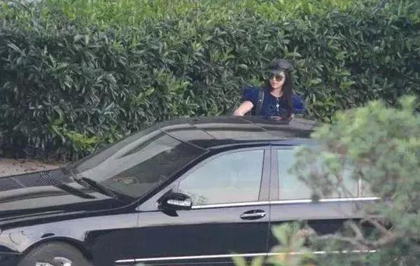 范冰冰有什麼豪車？最貴那台值8位數，普通人一輩子買不起！ 