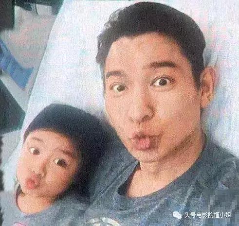 劉德華參加女兒畢業禮：天王也沒入學特權 曾帶女兒面試5所幼兒園