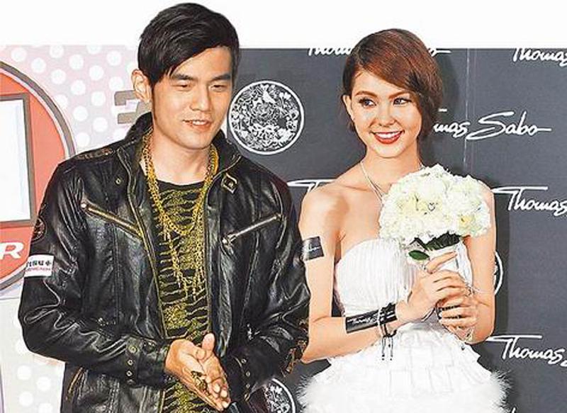婆婆想把「周傑倫50億家產」交給昆凌！沒想到竟遭到力阻....她直誇：「昆凌媽很不簡單！」 
