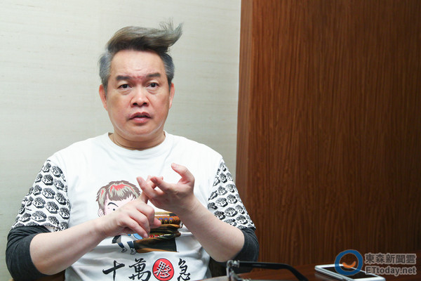 康康月入500萬，戶頭竟然「都沒錢」？！原來他都這樣花錢。。。 