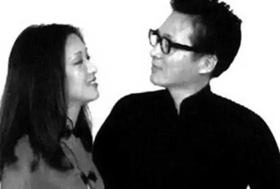 當年她美過林青霞，80年代片酬上百萬，卻慘遭渣男才子拋棄終身未嫁！最後竟甘心當「小三」未婚生女！她就是... 