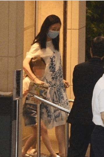 【恭喜華仔又要當爸！】朱麗倩孕肚藏不住，目擊者：肯定是有了！