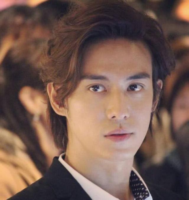 混不好就得回家繼承家產的6位男星，個個都是豪門，陳楚河回家了! 
