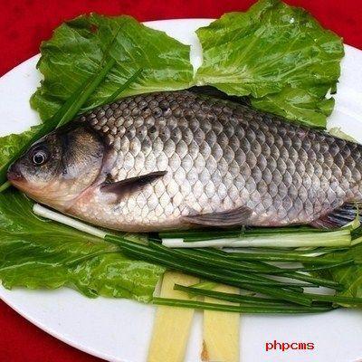 健康小知識！鯽魚去腥味做出美味鯽魚湯，只需幾招，很簡單！