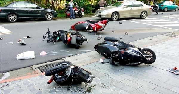 出了車禍後千萬別「說這些話」！不然你就會「賠慘」！學起來千萬別跟錢包過不去啊！！