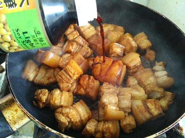紅燒肉要做的肥而不膩，掌握好這竅門，做出的紅燒肉香糯可口！