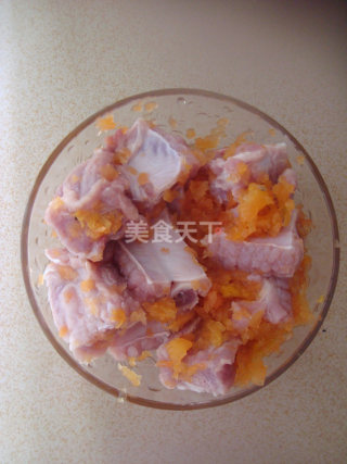 內附食譜製作：廣式糖醋排骨的做法 ！