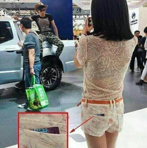 小姨子注意一下你的隱私，別人都看見了