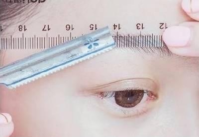新手小白畫眉毛教程：眉毛畫對了秒變女神！又自然又清新！ 
