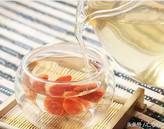 它是肝毒的「解毒王」, 每天吃一點，肝炎、肝硬化不攻自破