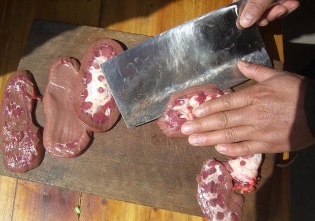 一碗豬腰湯，勝過很多滋補藥膳，湯鮮肉嫩沒腥味，做法還很簡單！ 