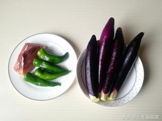 茄子的家常做法，只多做這一步，不用油炸，不油膩，好吃到停不下來！ 