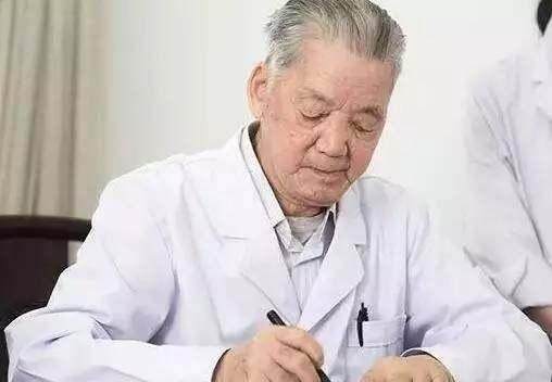 每天吃兩片，一個月後效果太驚人了！脾胃好了，痛風減輕了，血管年輕了，心臟也年輕十幾歲！ 