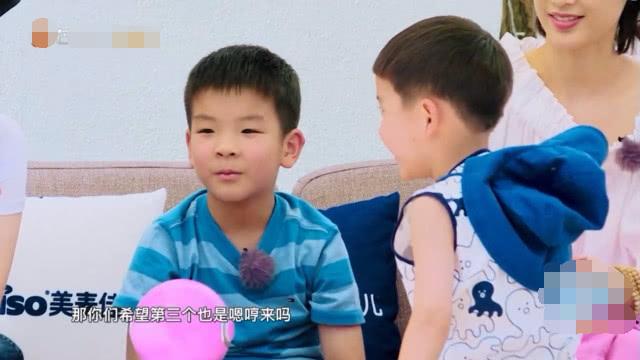 修杰楷透露波妞近況，現在不吃拖鞋了，但卻愛上化妝？