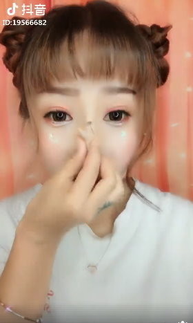 亞洲四大邪術再升級，加個假鼻樑大媽都能變美女！ 