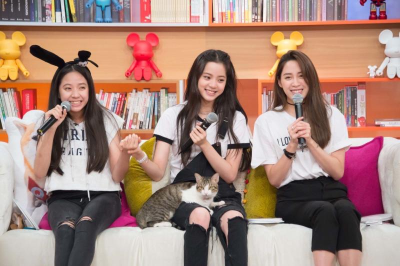 也是學霸！歐陽娣娣「不用考試就錄取」美國高校　14歲的她「追隨姊姊的腳步」 